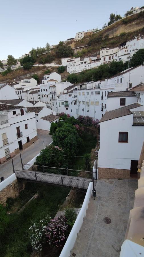 El Nido De La Galeria Apartment Setenil De Las Bodegas ภายนอก รูปภาพ